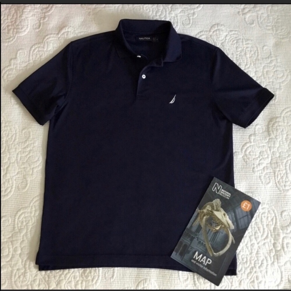 Like New! Men’s Navy Nautica Polo Shirt - Picture 2 of 3